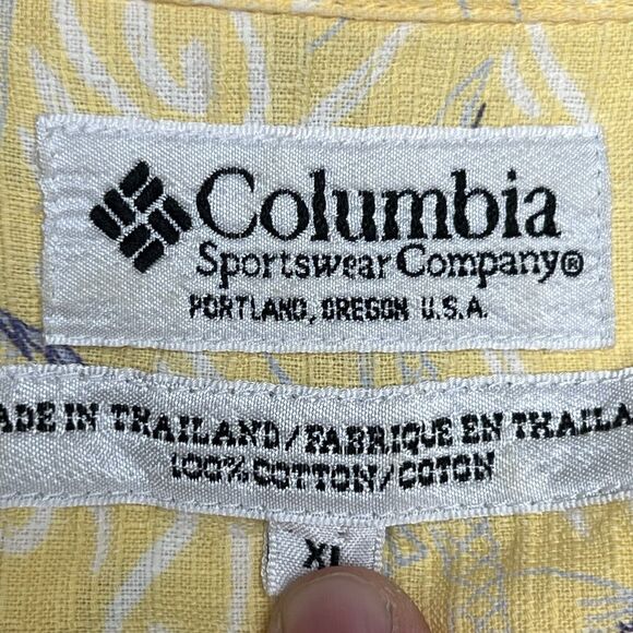 Mutt Lynchs  Columbia Newport Beach CA Hawaiian Shirt XL Yellow Sharks Dog - Picture 9 of 12